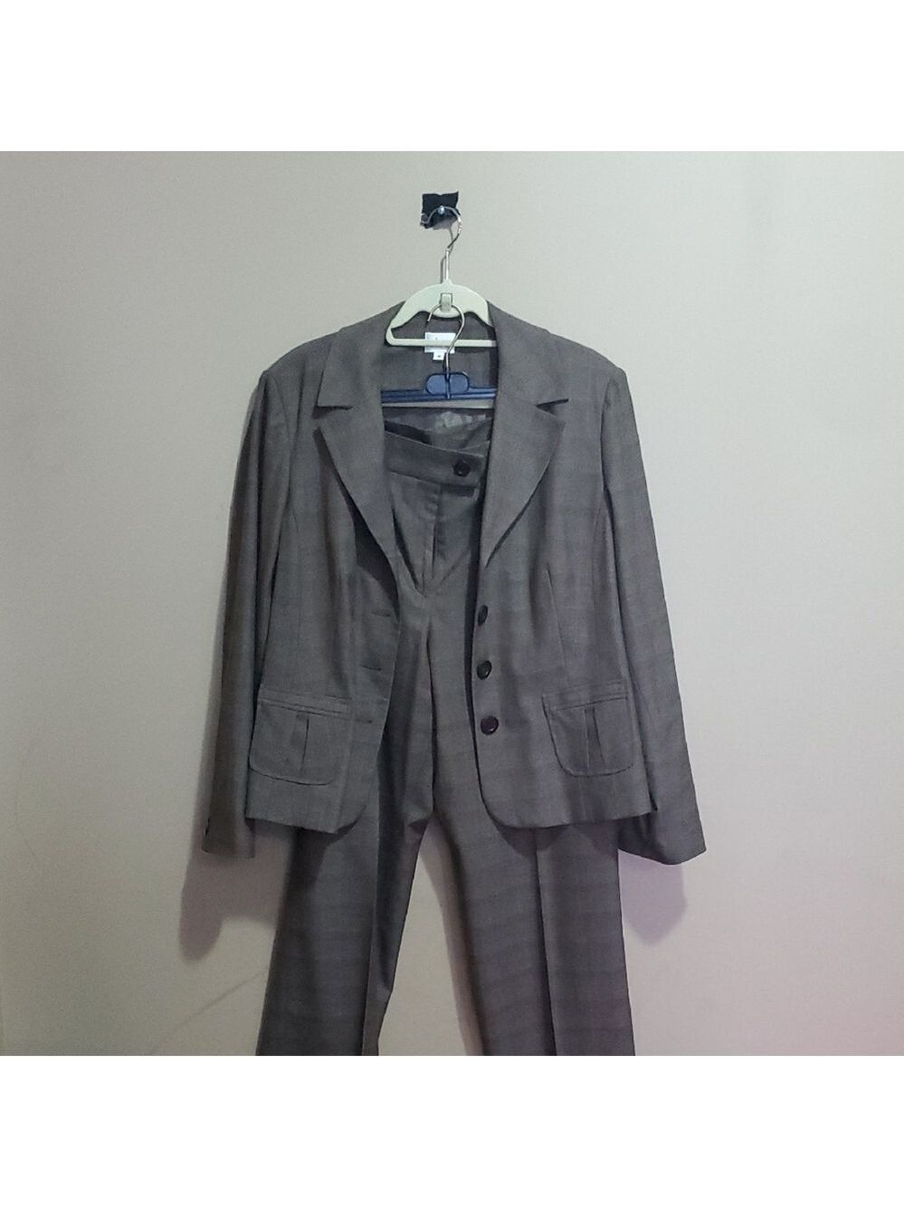 Cleo Classic Brown Plaid Suit Size 18